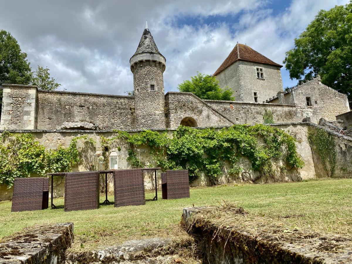 Domaine De Migny Saint-Cyran-du-Jambot Exterior photo